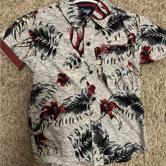 Voyage Toddler Hawaiian Theme button down - Picture 2 of 3